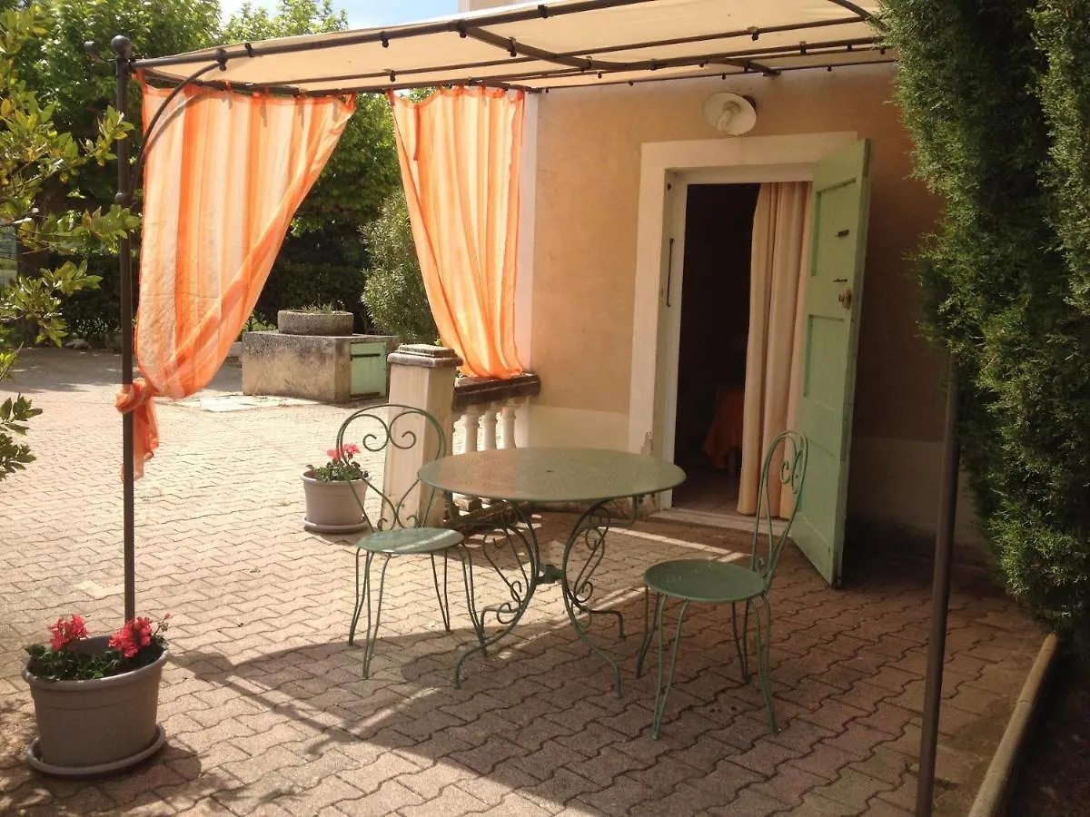 Mas La Cigaliere Bed & Breakfast Venasque