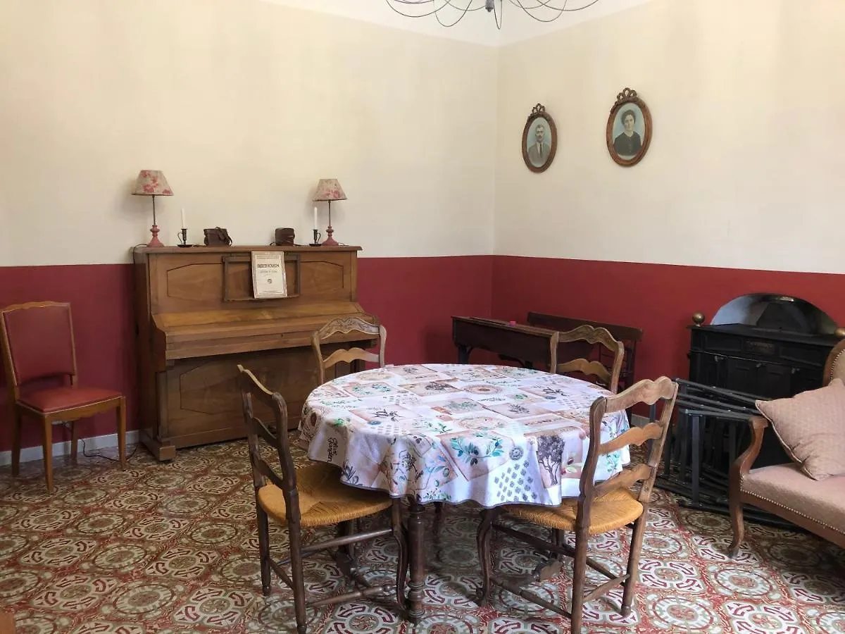 Mas La Cigaliere Bed & Breakfast Venasque France